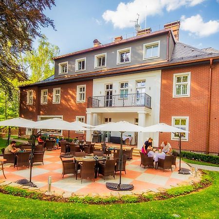 Manor House Otel Broumov Dış mekan fotoğraf