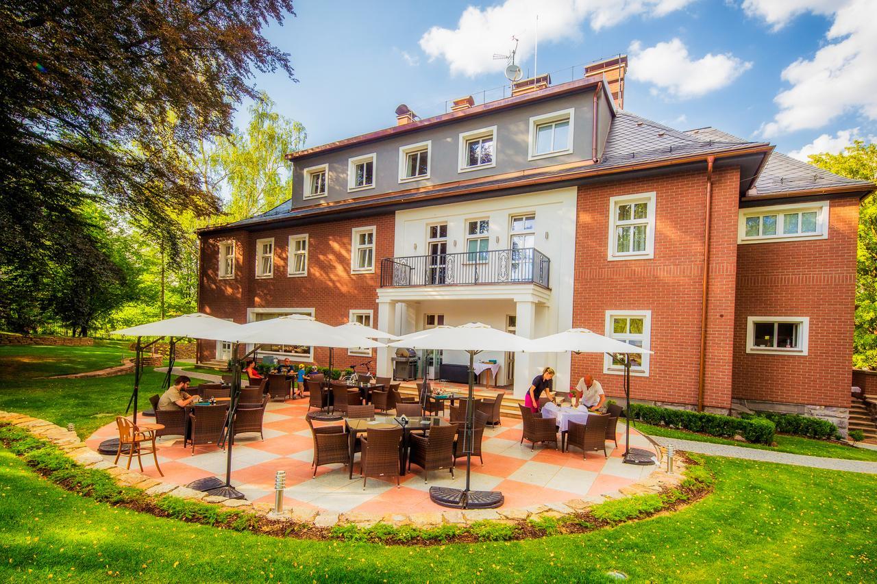 Manor House Otel Broumov Dış mekan fotoğraf